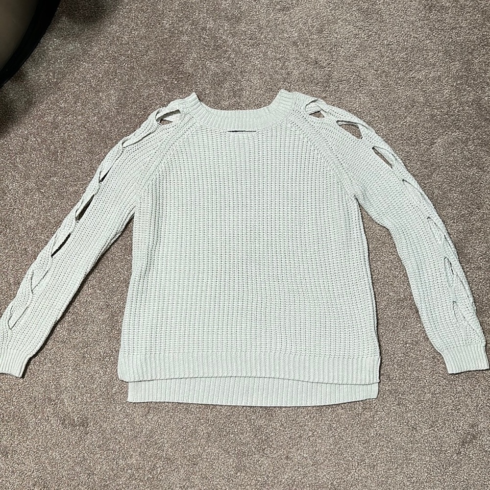 White knit sweater. Size small